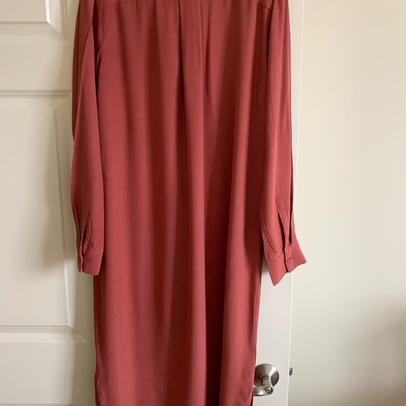 Cute and comfy Shirt Dress - Picture 2 of 4